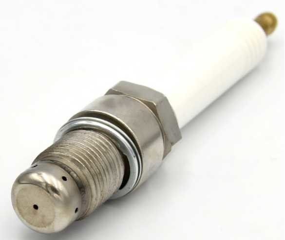 OEM Aftermarket Spark Plug For MTU4000 L62 Depending On Parameters