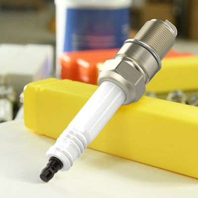 Industriële bougie R5B12-77 met pakkingzitting type J Gap industriële elektrode en weerstand