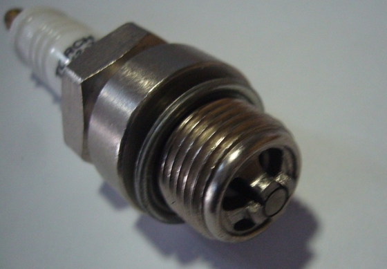 De Generator Industriële Bougie R1B12-77 van de kampioensrb75n Reeks